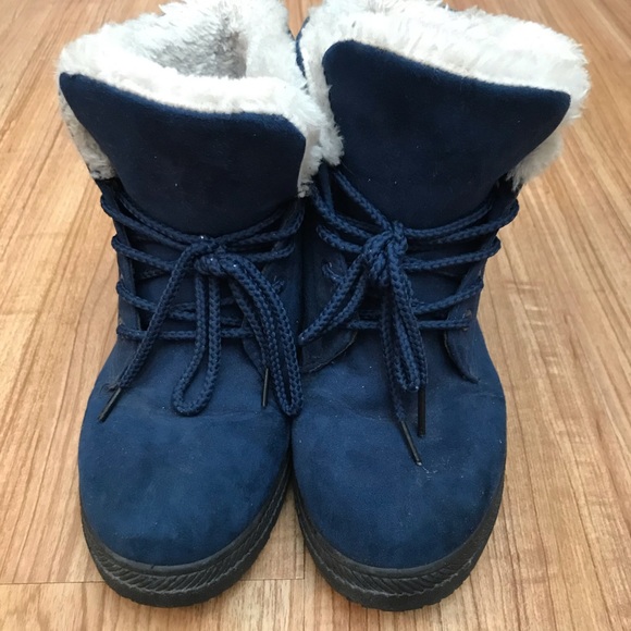⚡Blue SQL fur lined boots⚡ - Picture 2 of 4